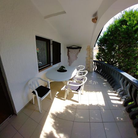 Apartments Maltasic Vir Rum bild